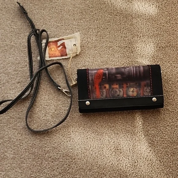 Sherpani Elements Collection Wristlet - Picture 12 of 16